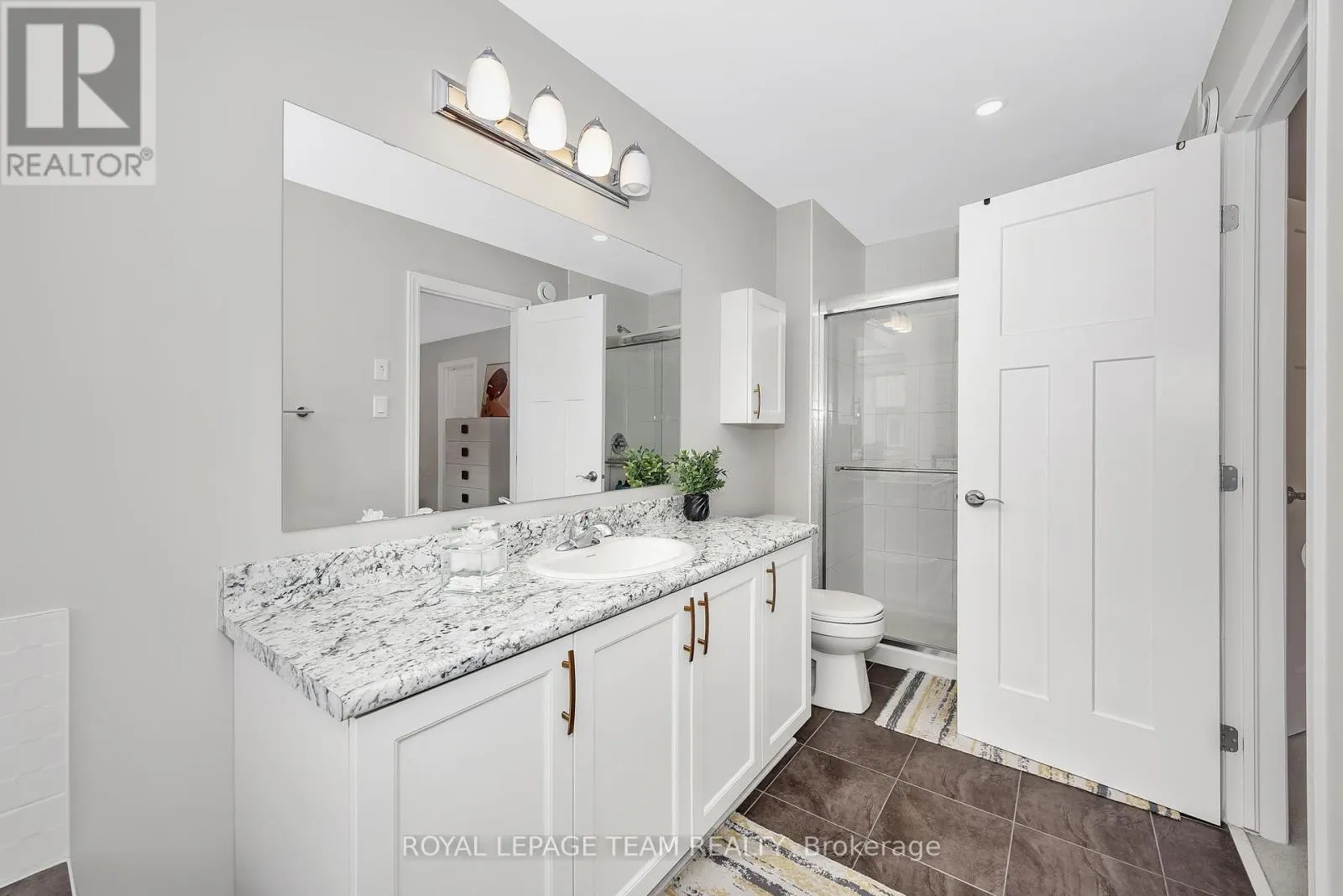 526 EDENWYLDE DRIVE