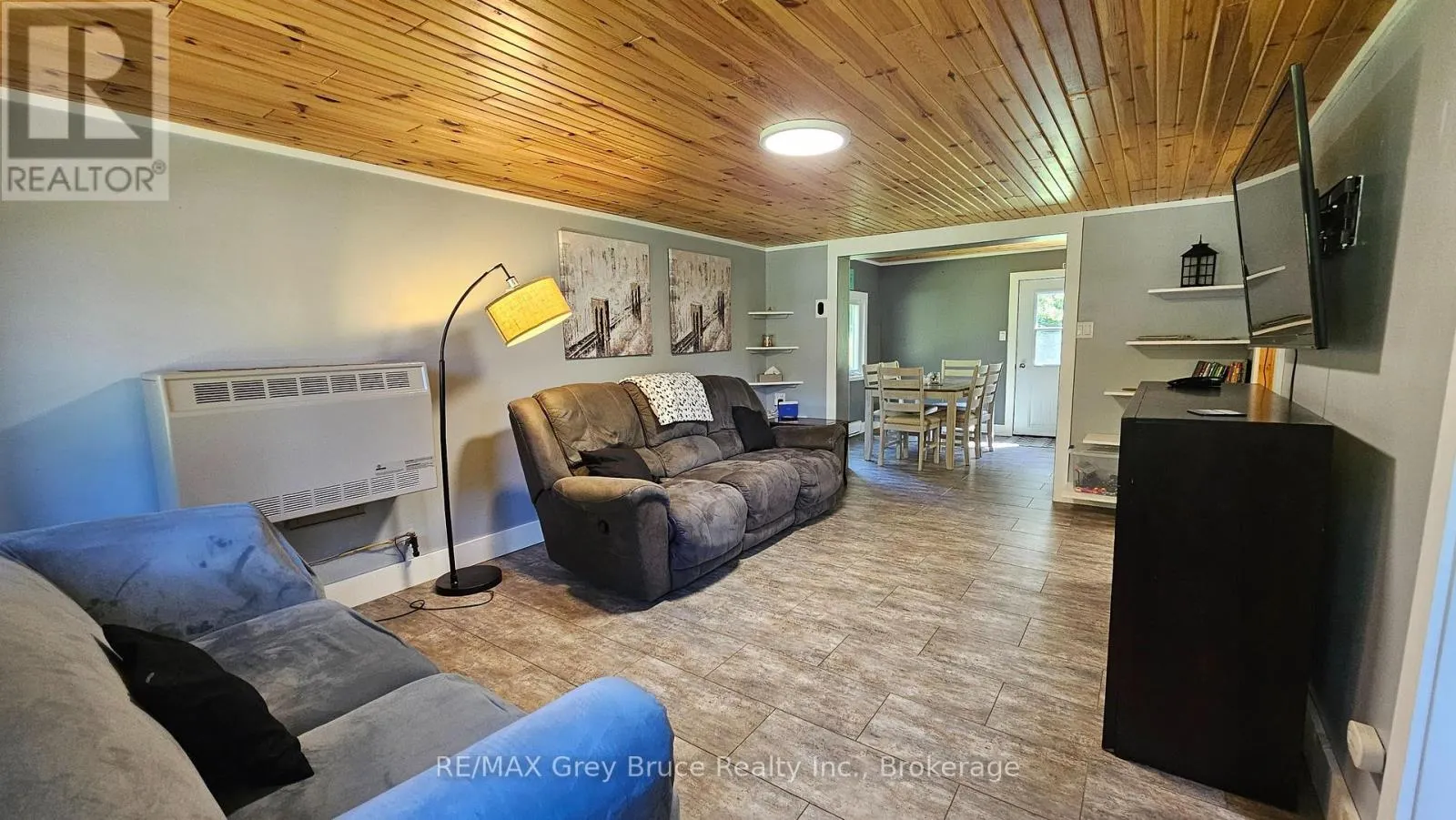 549 STOKES BAY ROAD
