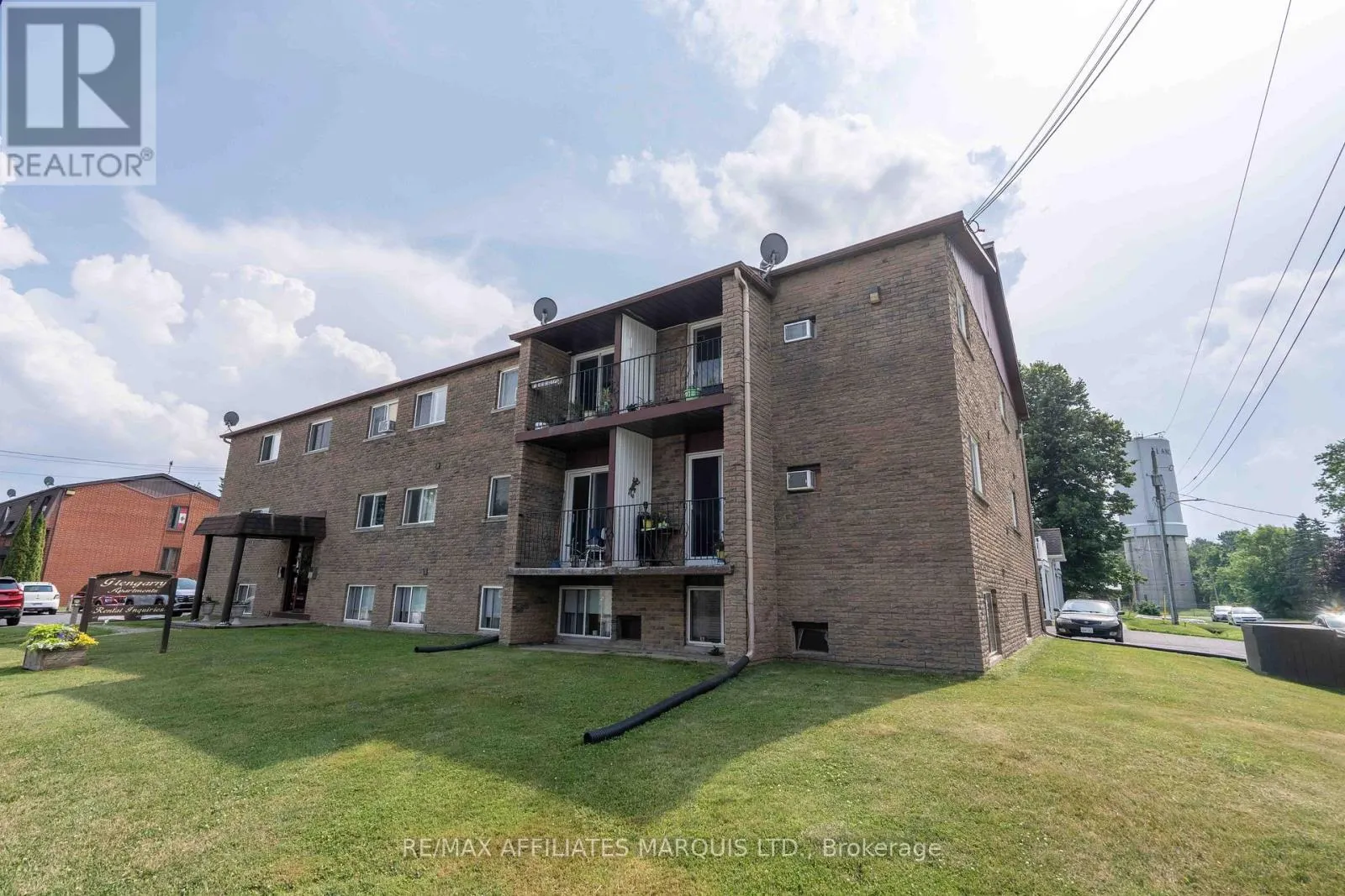 120 MILITARY ROAD