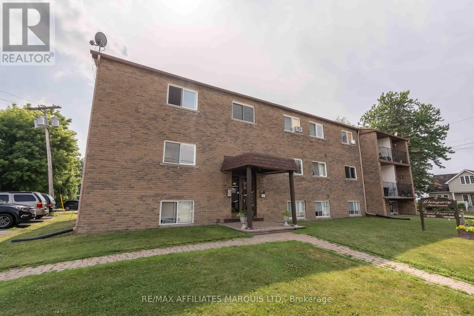 120 MILITARY ROAD
