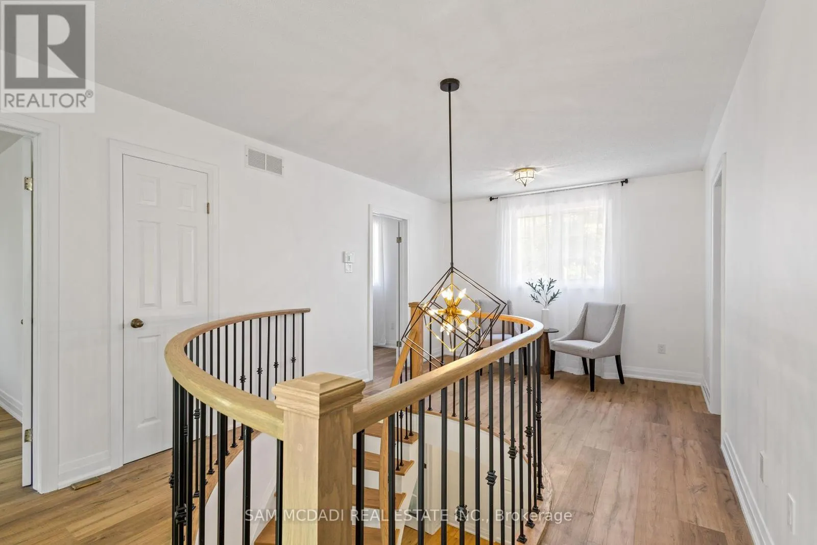 83 ROYAL OAK DRIVE