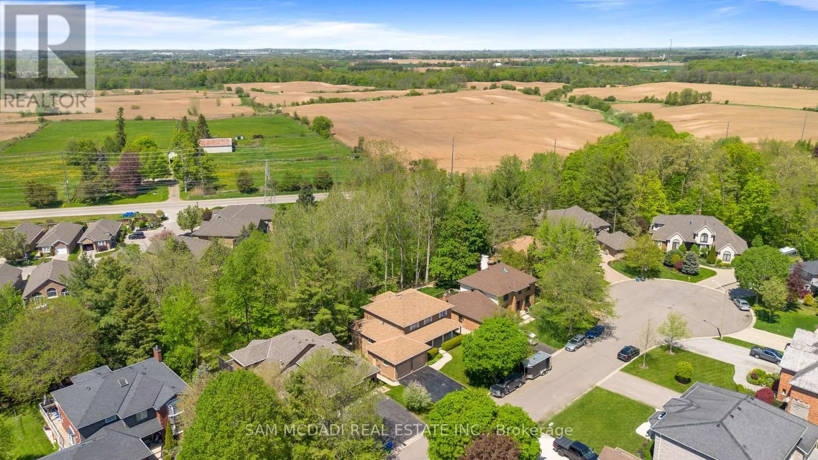 83 ROYAL OAK DRIVE