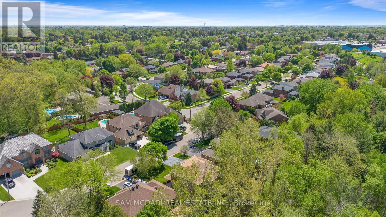 83 ROYAL OAK DRIVE