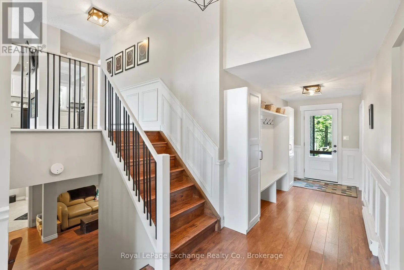 71 UPPER LORNE BEACH ROAD