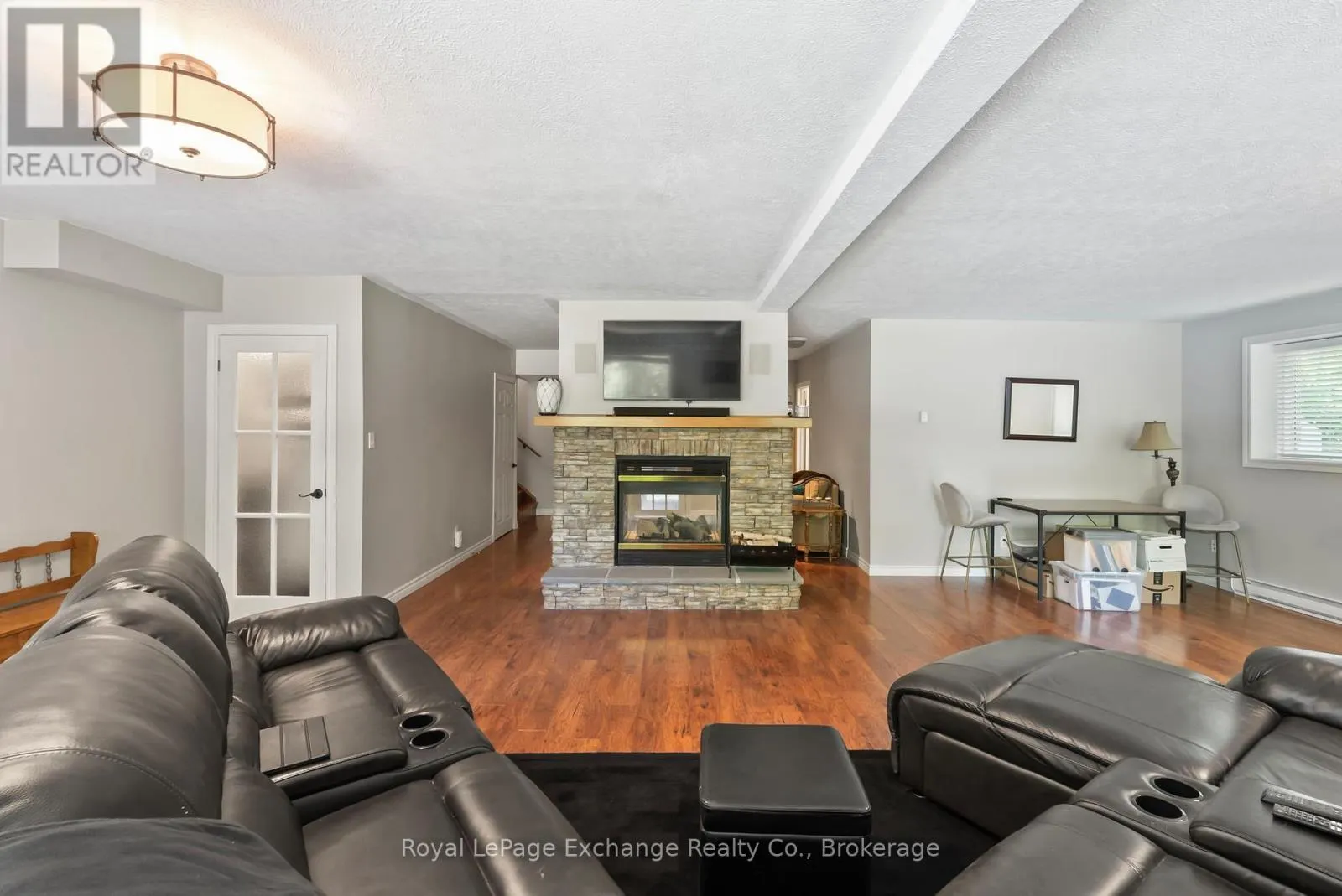 71 UPPER LORNE BEACH ROAD