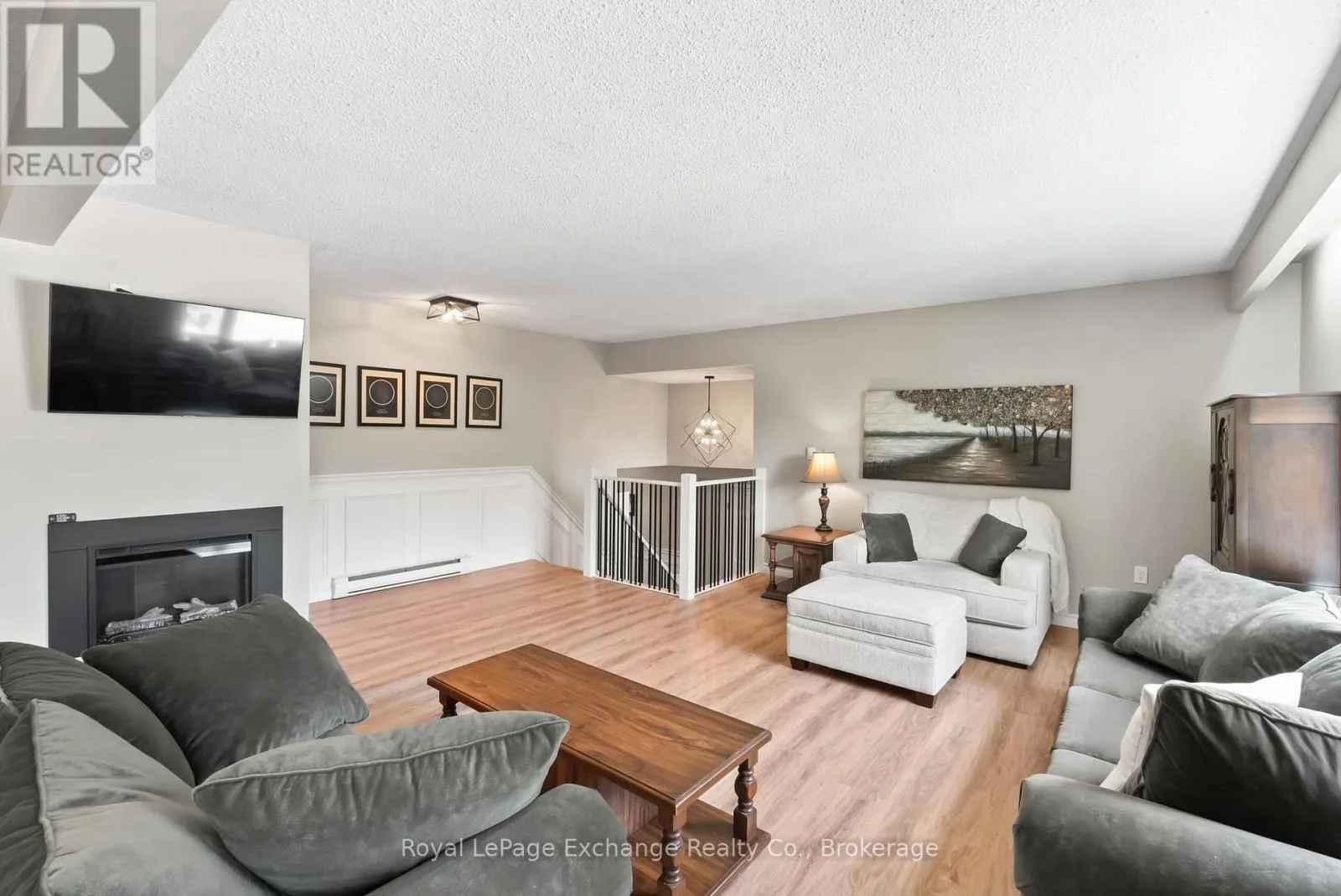71 UPPER LORNE BEACH ROAD