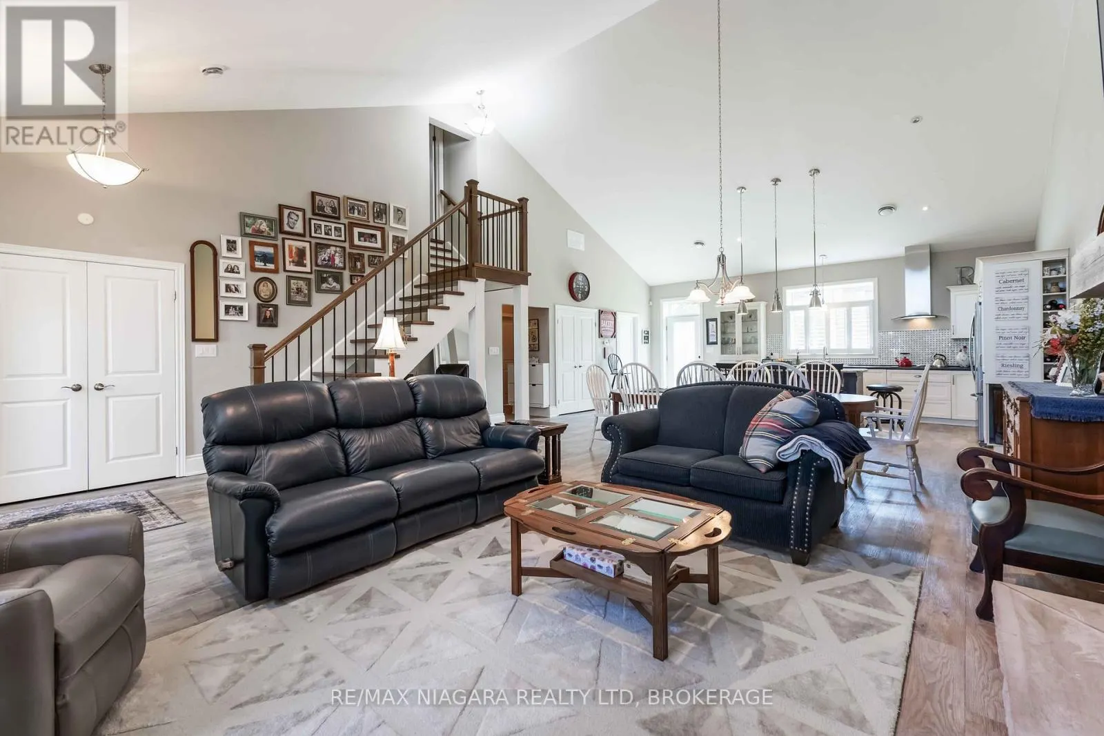 4152 BRIDGEWATER STREET