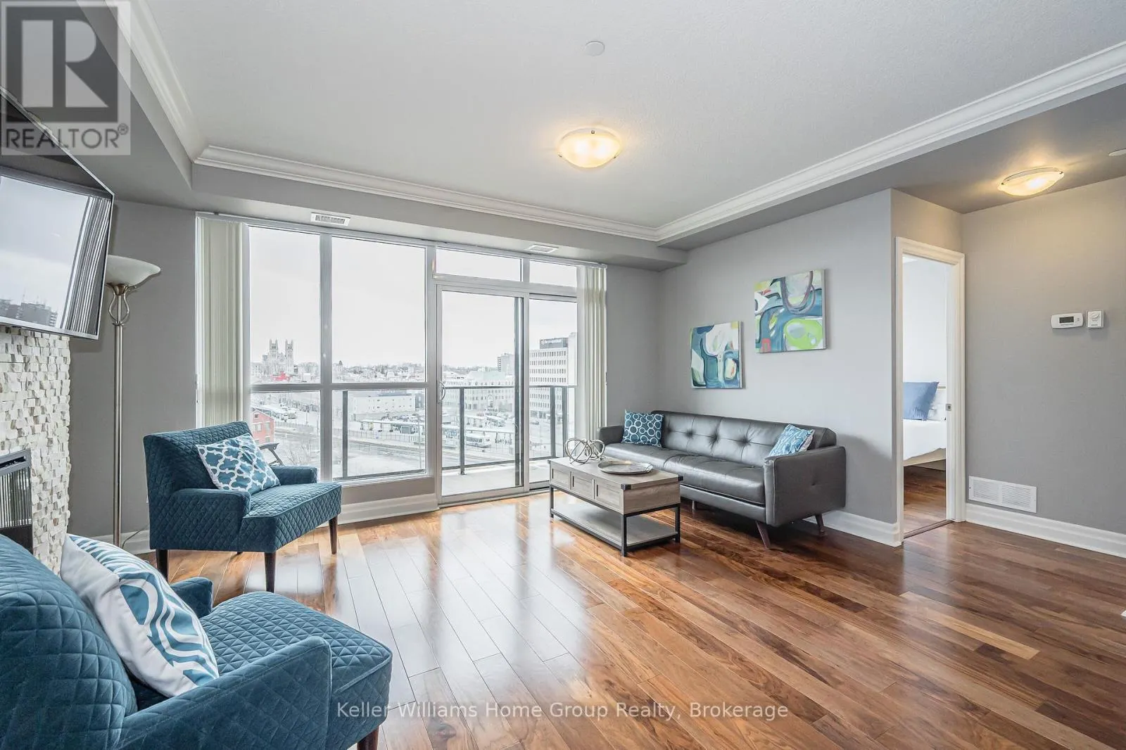 901 - 150 WELLINGTON STREET E, #901