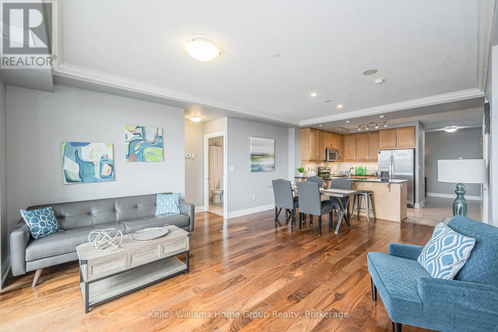 901 - 150 WELLINGTON STREET E, #901