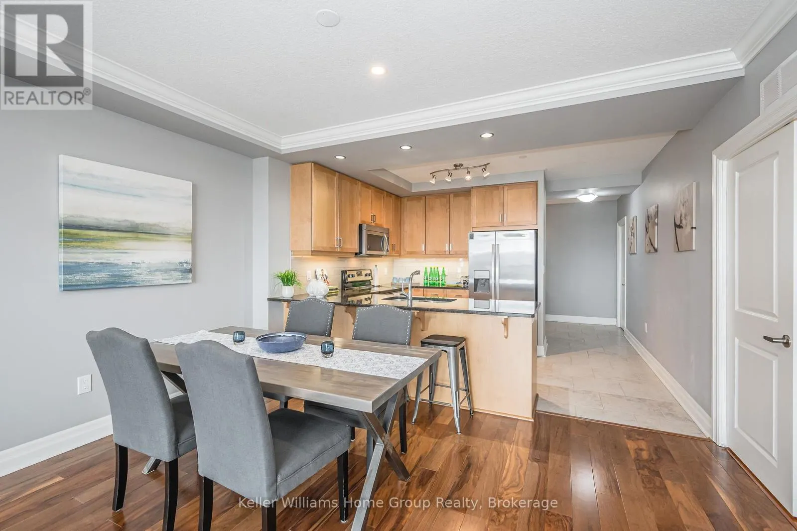 901 - 150 WELLINGTON STREET E, #901