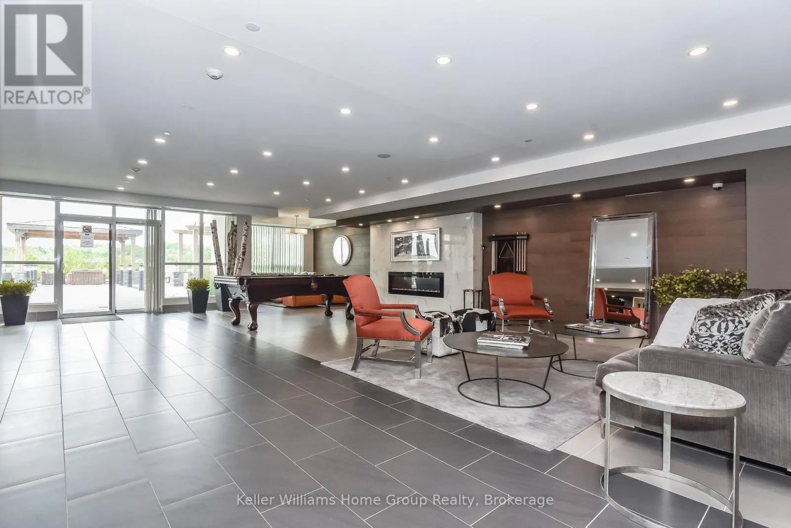 901 - 150 WELLINGTON STREET E, #901