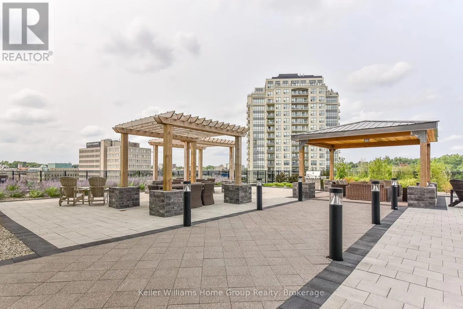 901 - 150 WELLINGTON STREET E, #901
