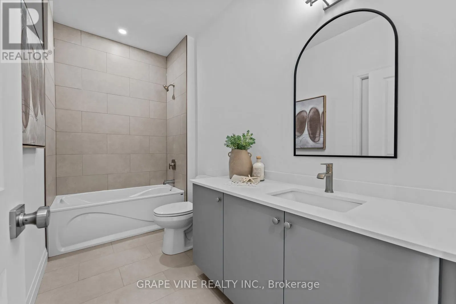 126 ROYAL GALA DRIVE