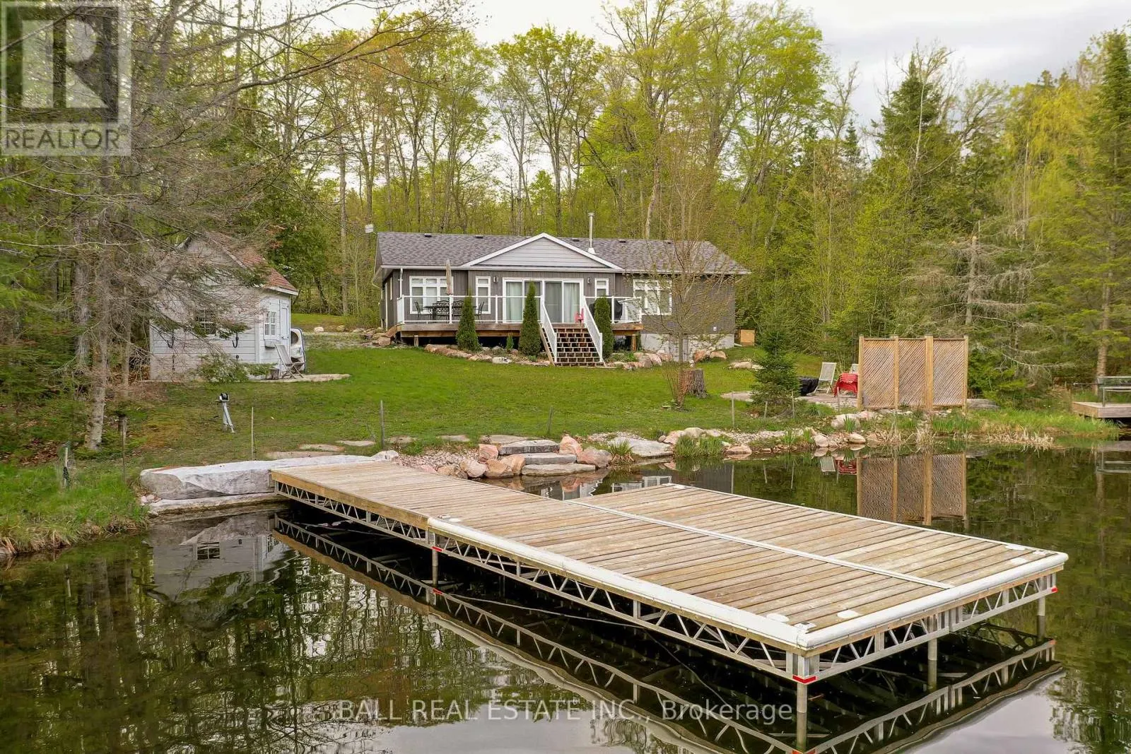 405 PHILRICK DRIVE