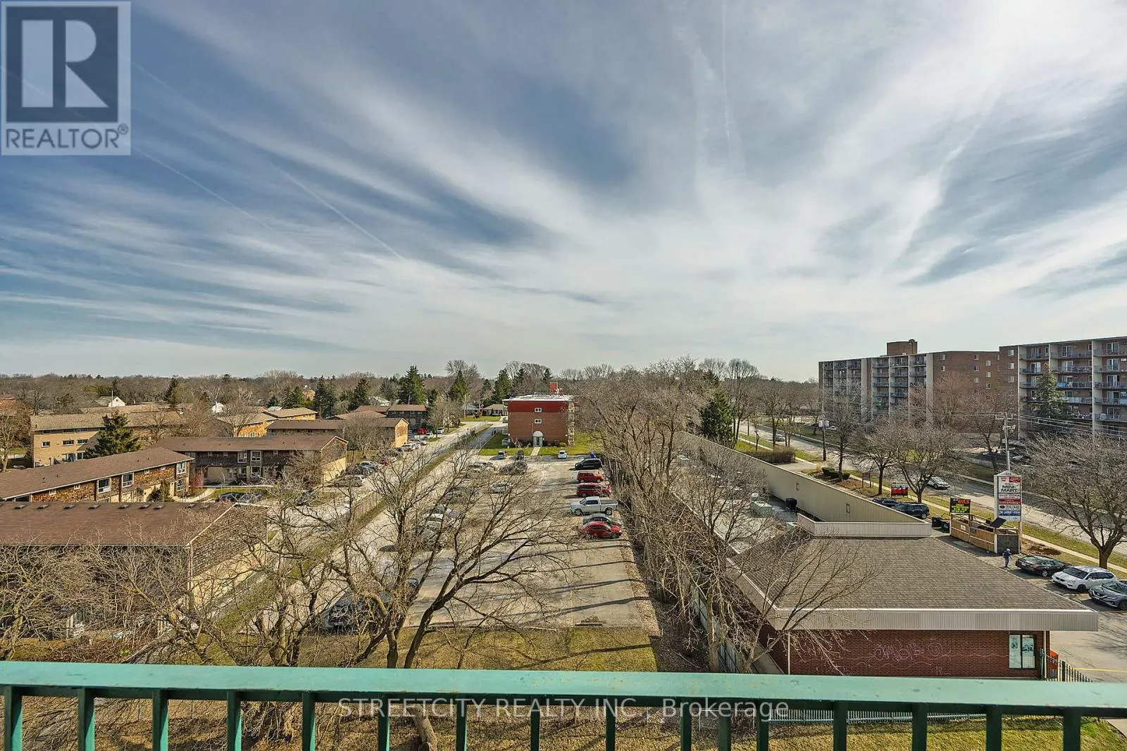 701 - 986 HURON STREET, #701