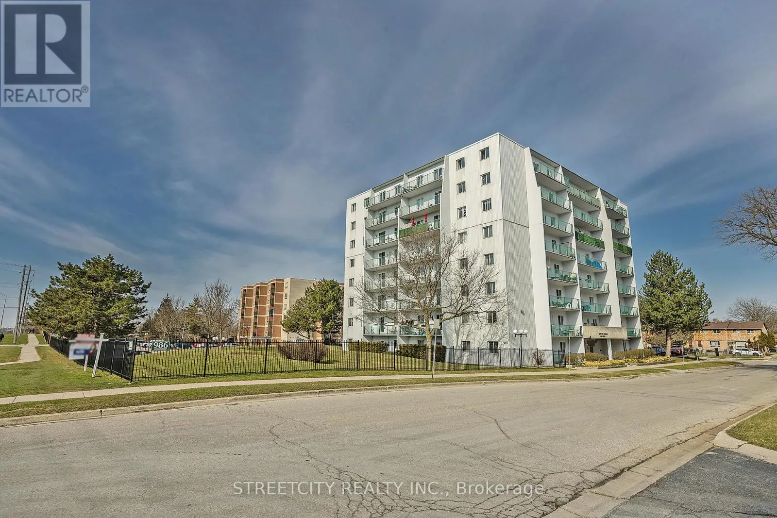 701 - 986 HURON STREET, #701