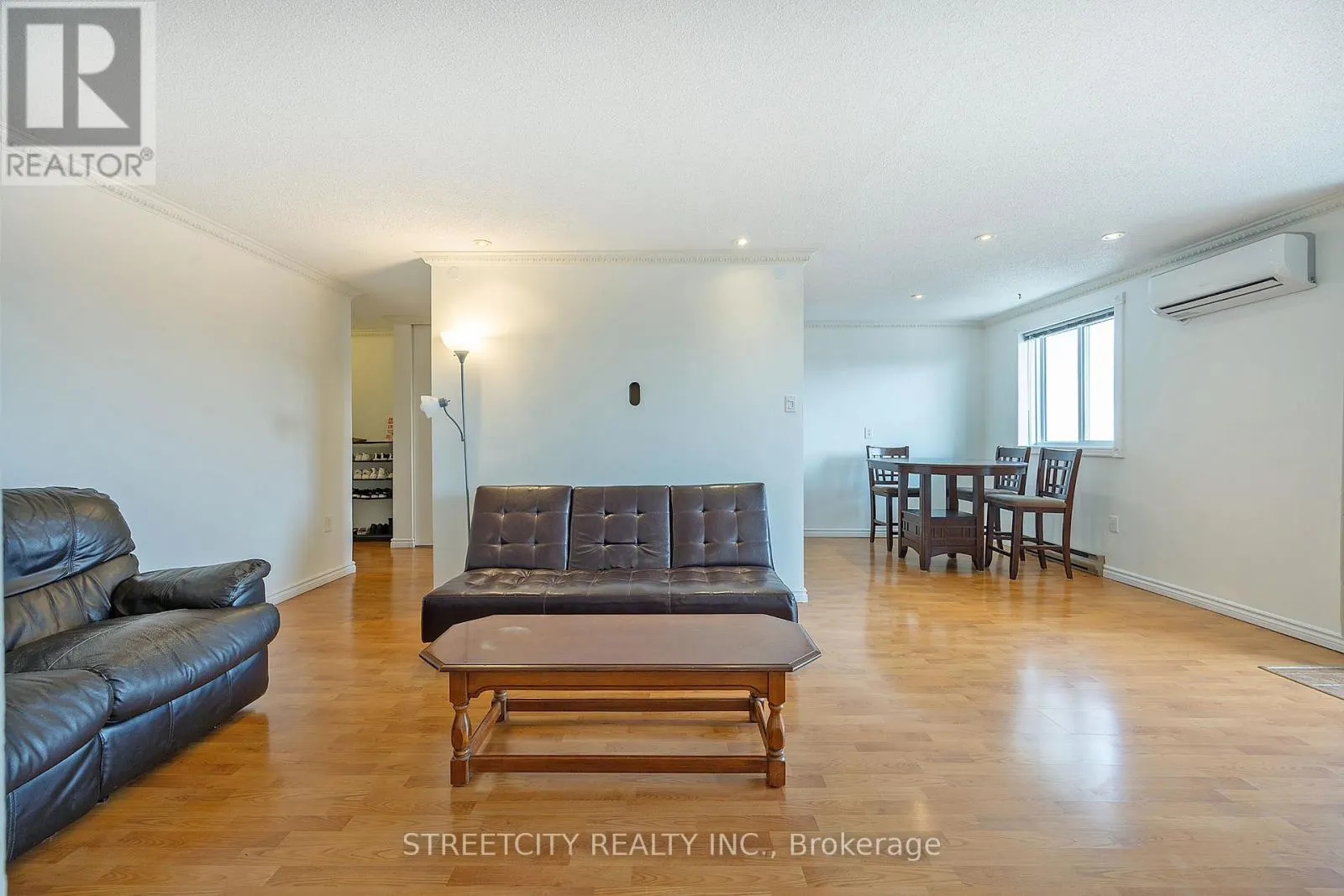 701 - 986 HURON STREET, #701