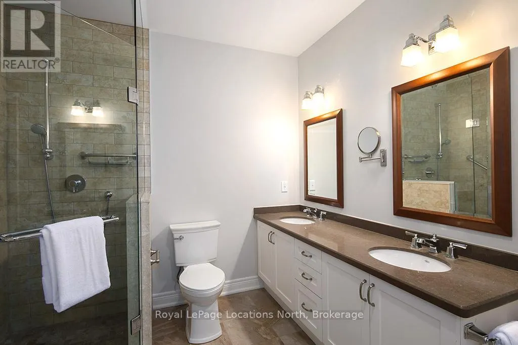 203 - 25 BEAVER STREET S, #203