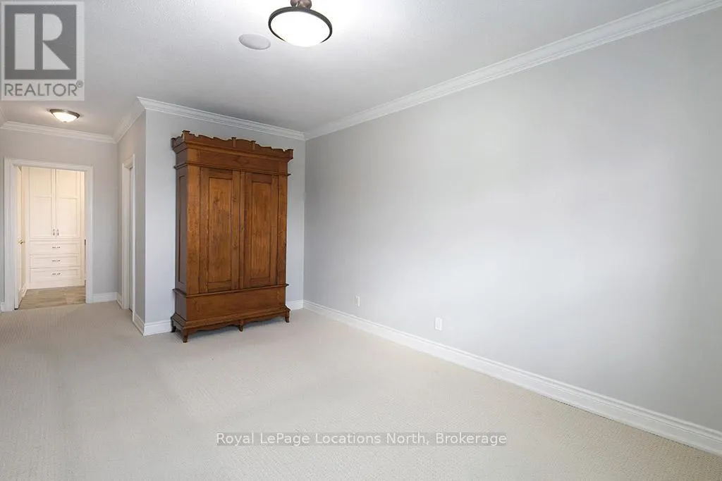203 - 25 BEAVER STREET S, #203