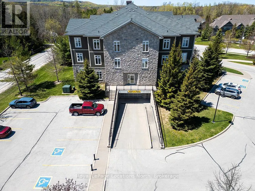 203 - 25 BEAVER STREET S, #203