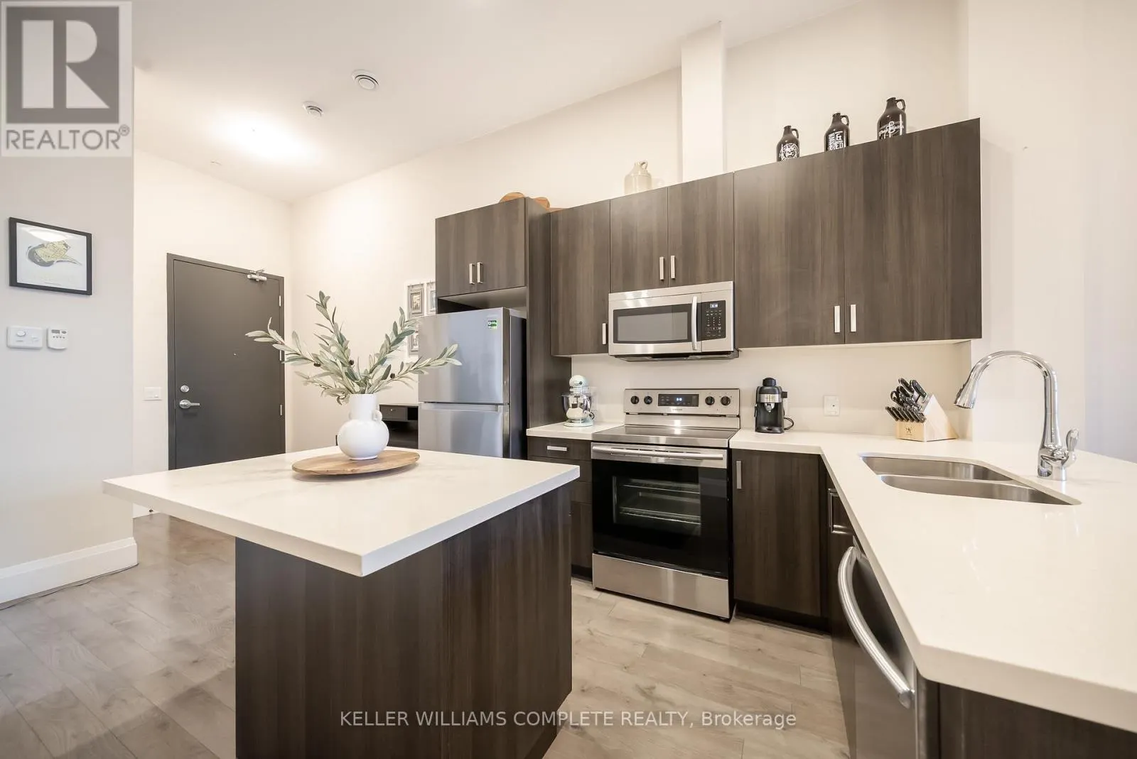 206 - 85 MORRELL STREET