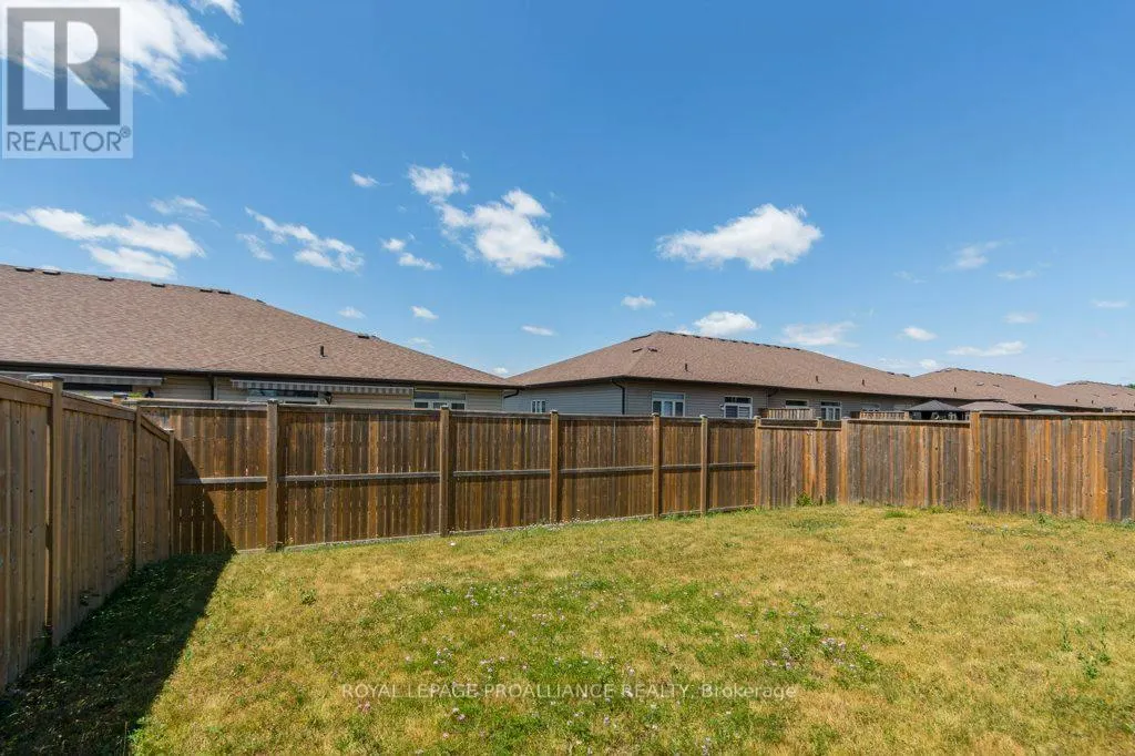 40 COTTONWOOD DRIVE