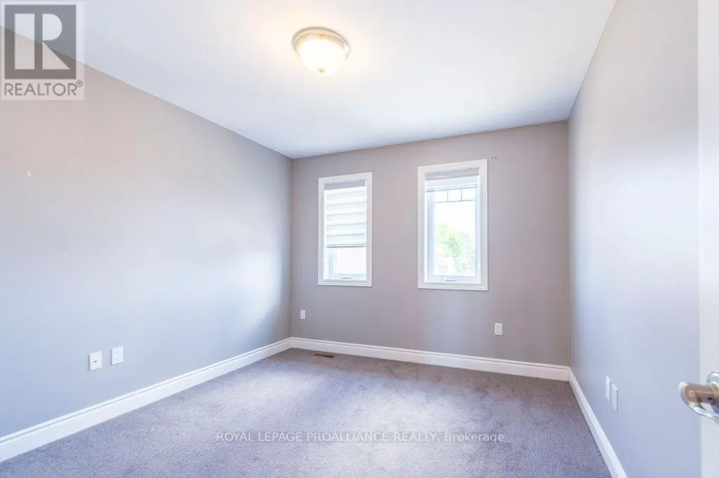 40 COTTONWOOD DRIVE