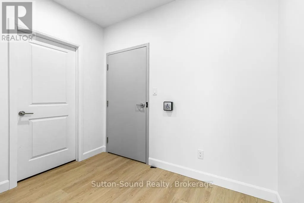 101 - 535 ISAAC STREET, #101