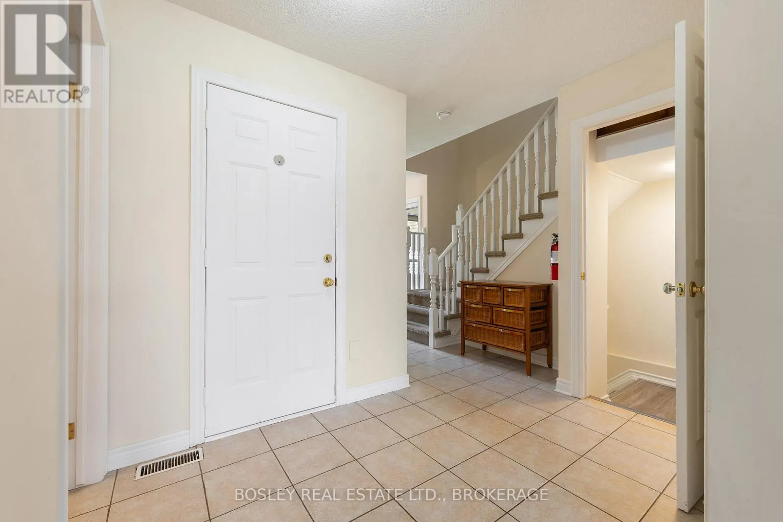 4 GONZALEZ COURT