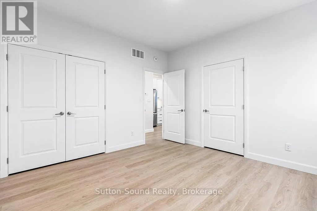 203 - 535 ISAAC STREET, #203