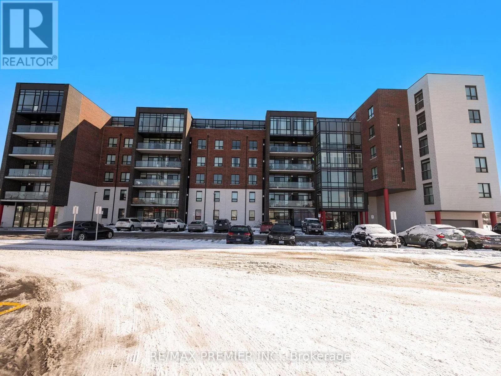 205 - 5 HAMILTON STREET N