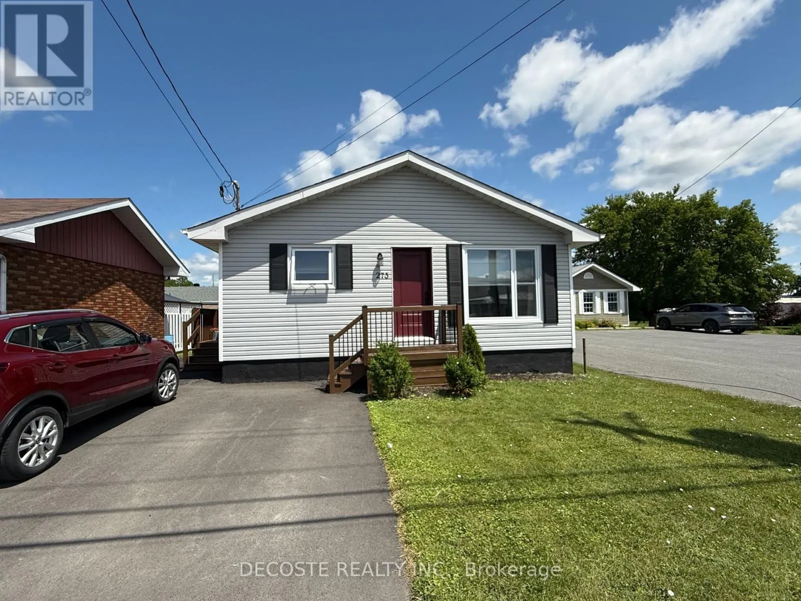 273 MAIN STREET S