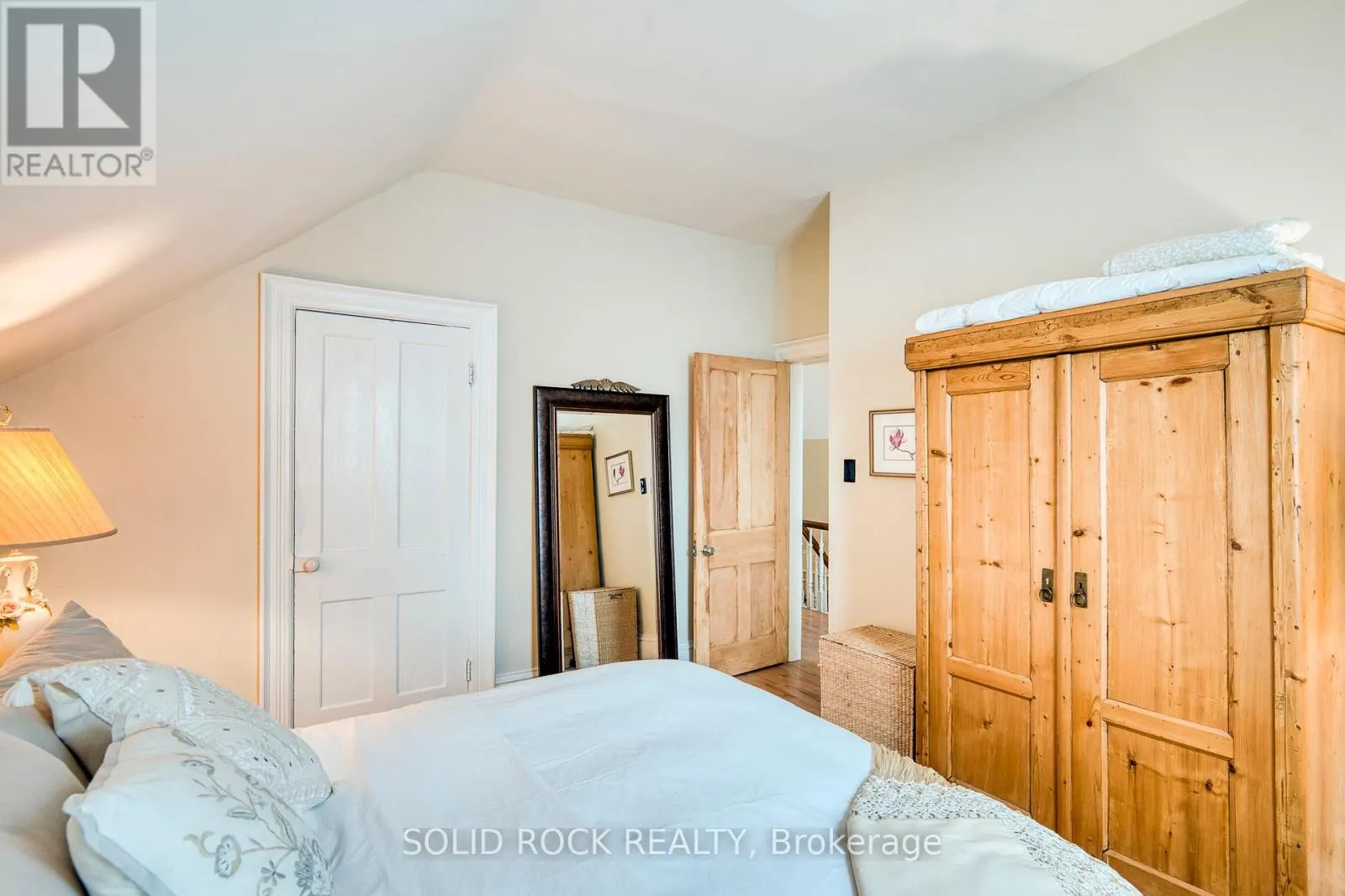 33A AND 33B NAPOLEON STREET