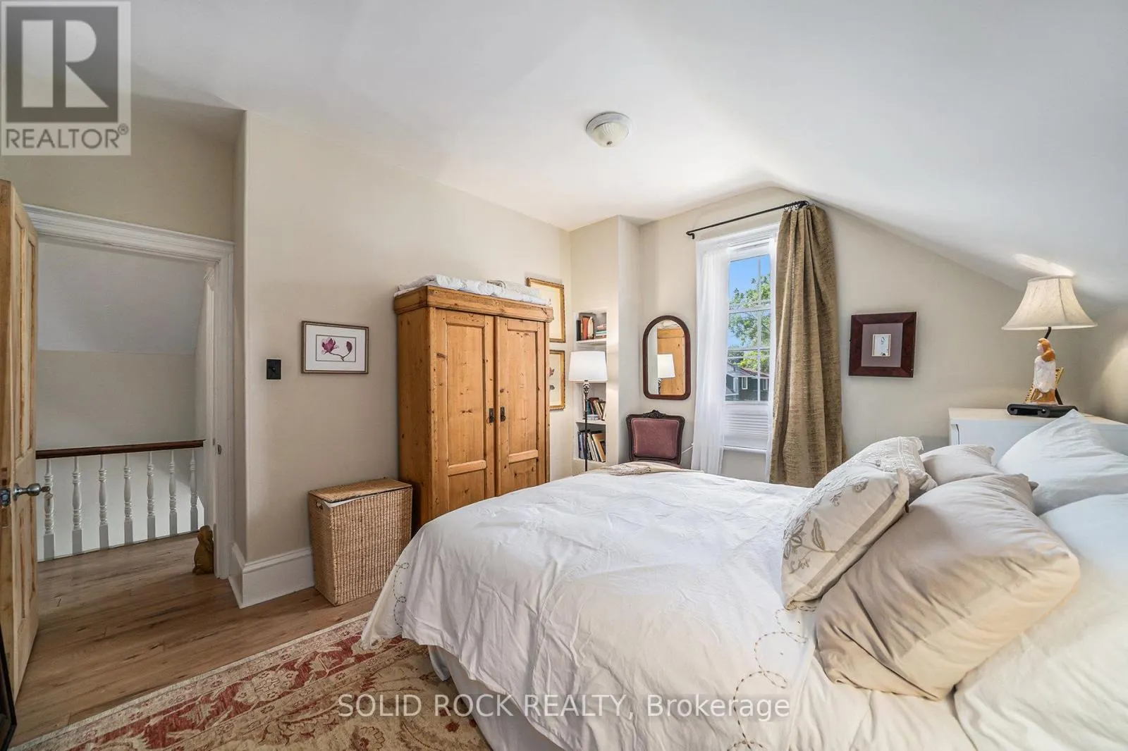 33A AND 33B NAPOLEON STREET