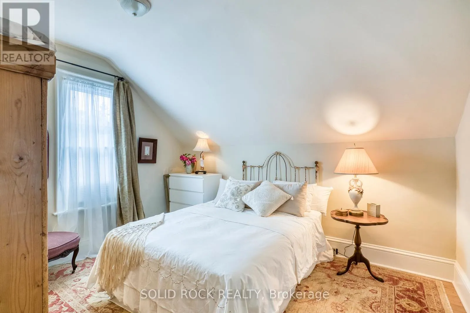 33A AND 33B NAPOLEON STREET