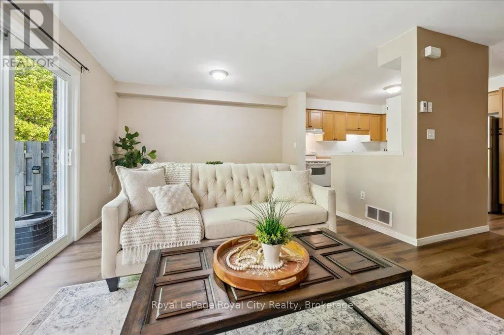 69 ROEHAMPTON CRESCENT