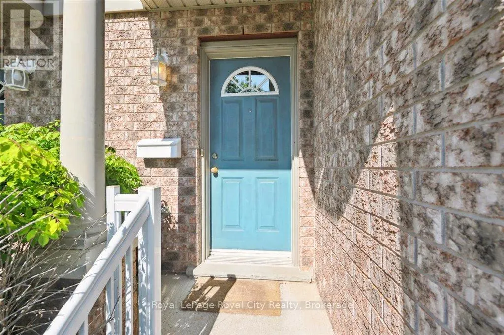 69 ROEHAMPTON CRESCENT