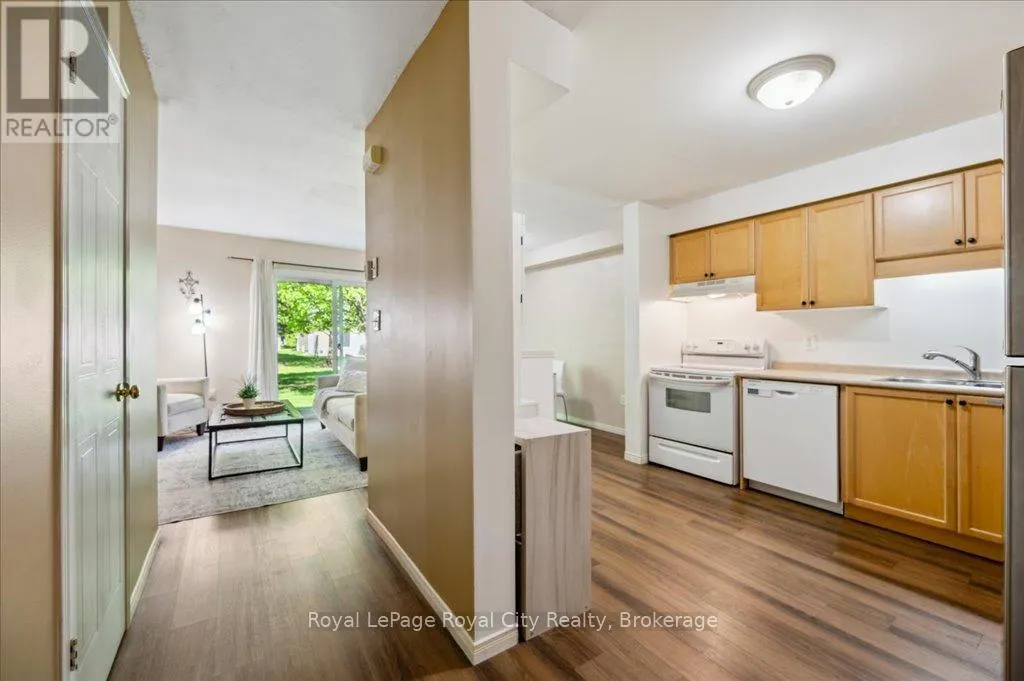 69 ROEHAMPTON CRESCENT