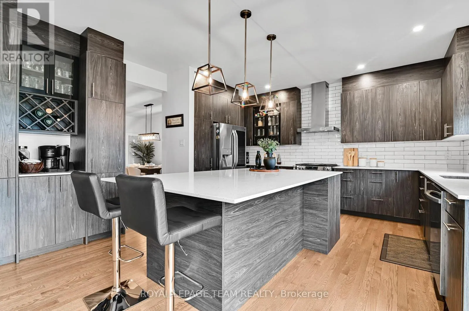 202 ZINNIA WAY