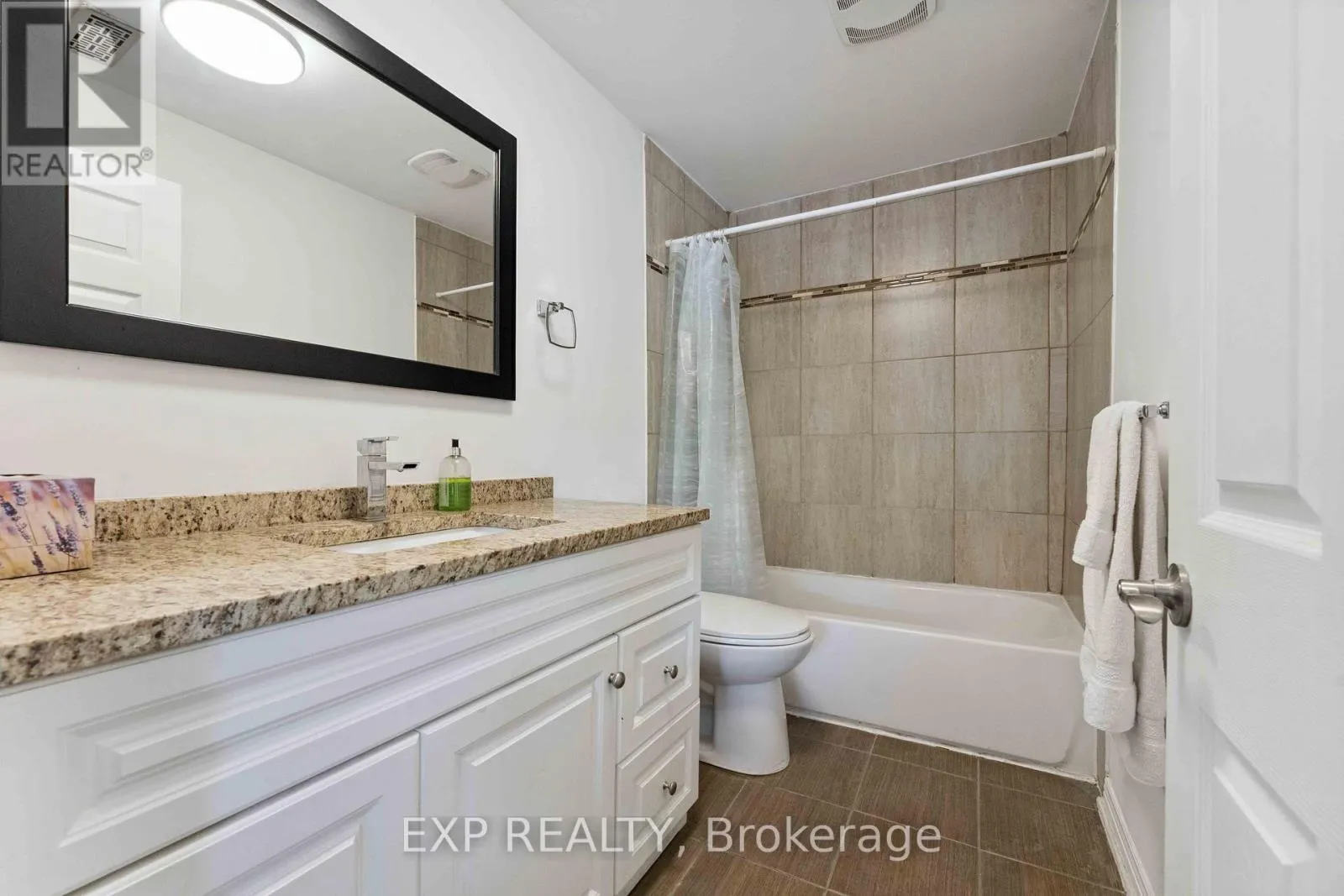 4229 RIDEAU VALLEY DRIVE