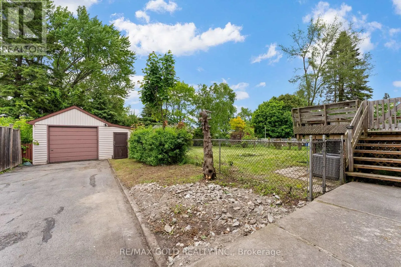 39 LEMOINE STREET