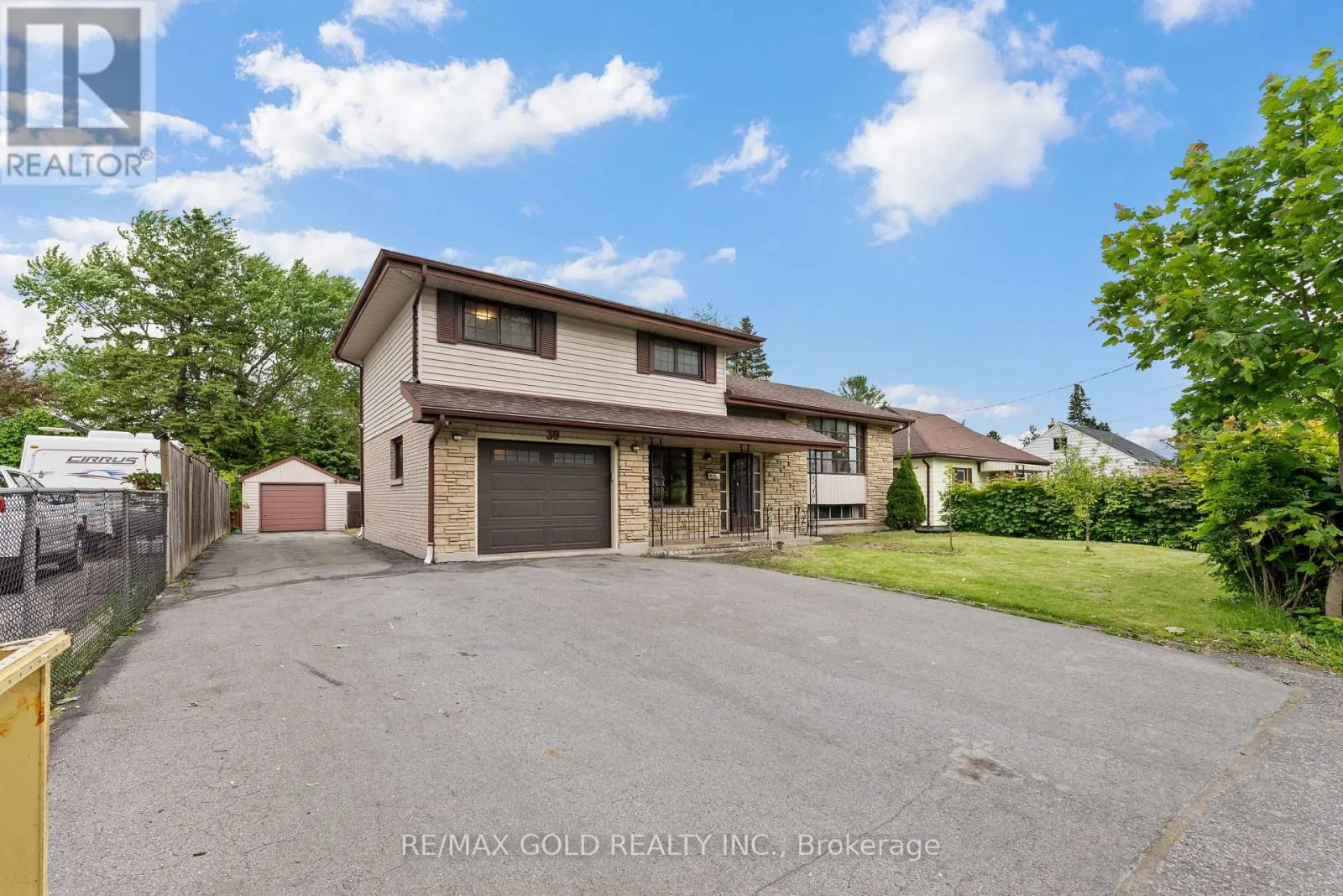 39 LEMOINE STREET