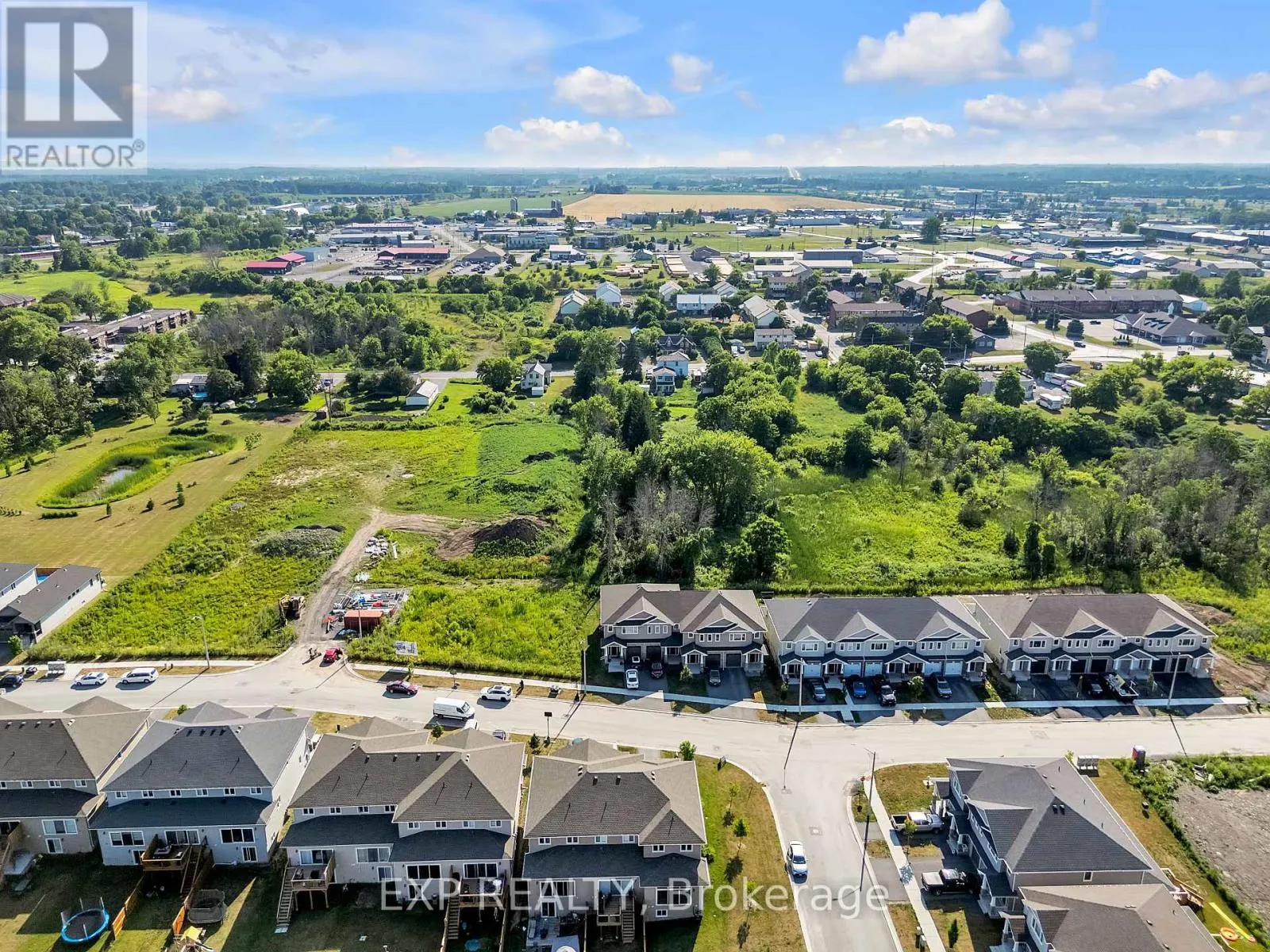 216 HERITAGE PARK DRIVE