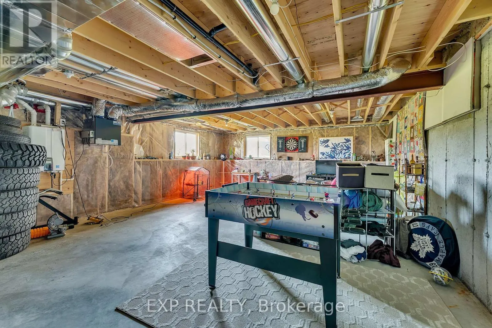 216 HERITAGE PARK DRIVE