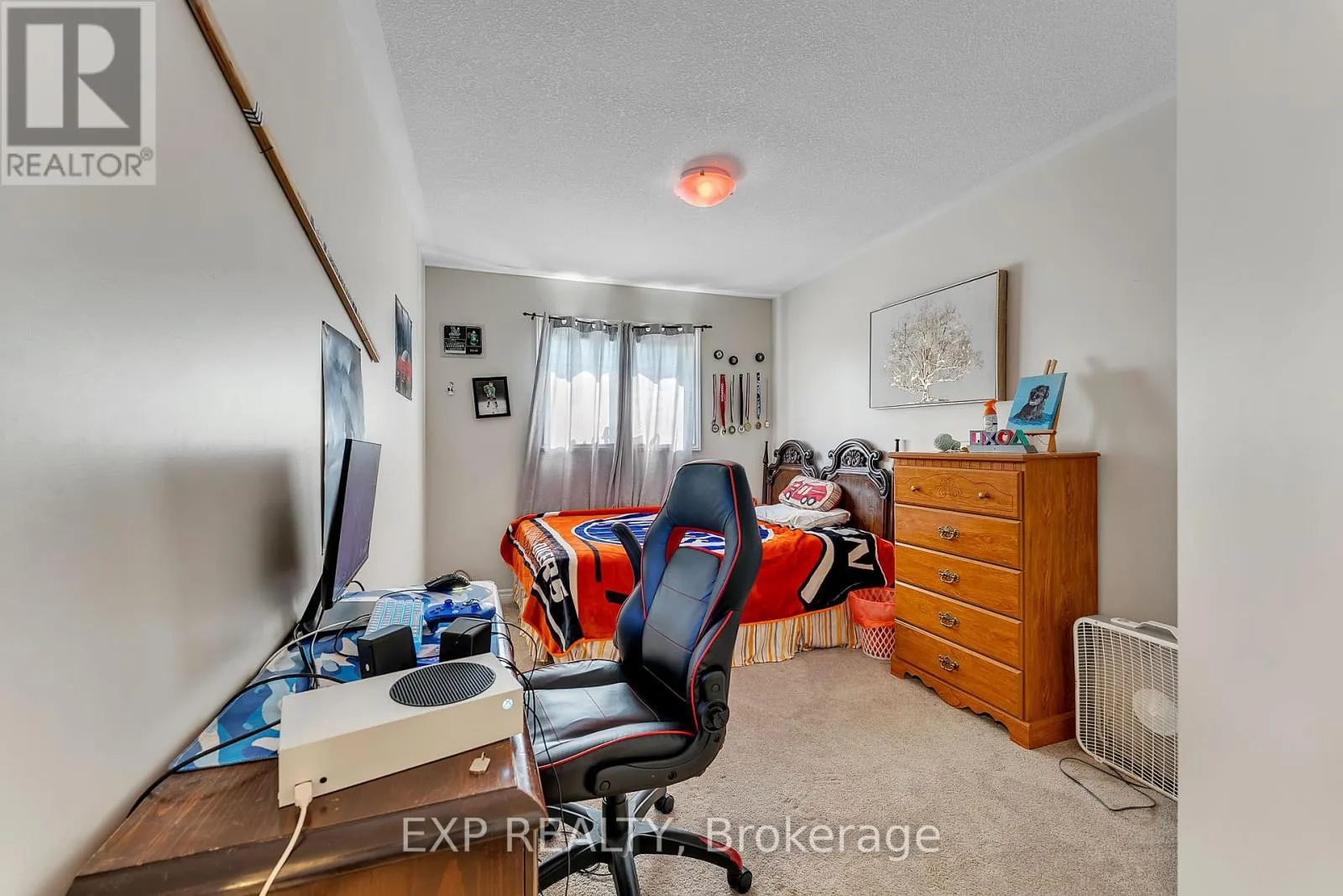216 HERITAGE PARK DRIVE