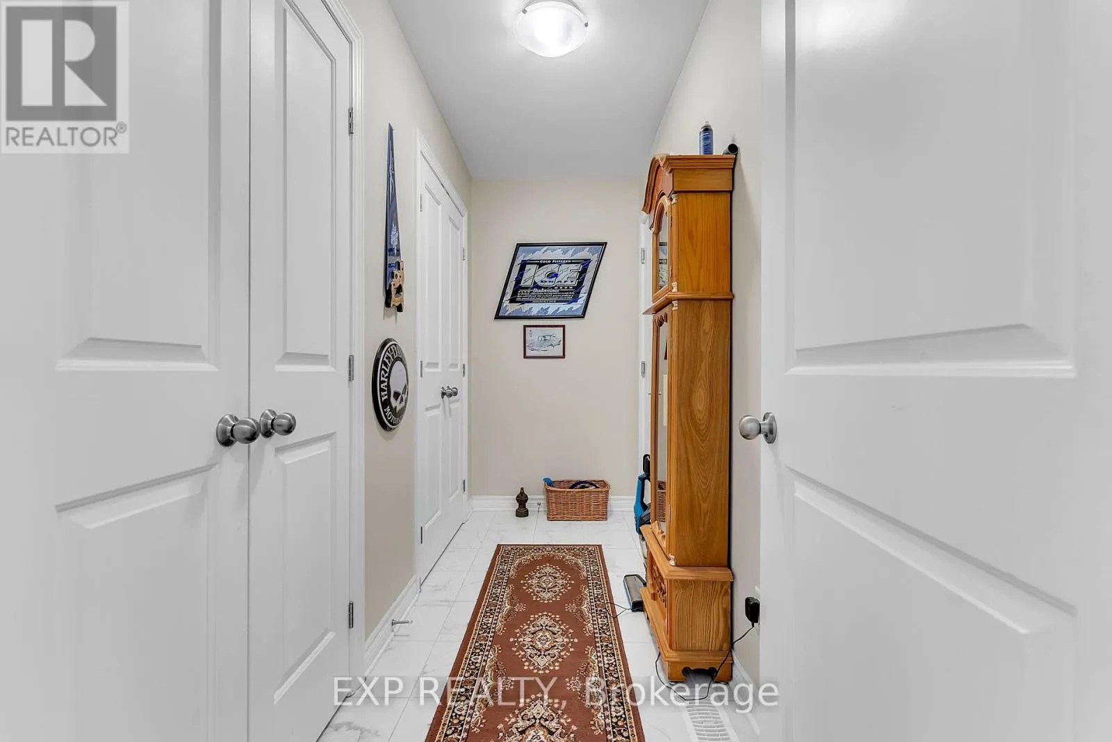 216 HERITAGE PARK DRIVE