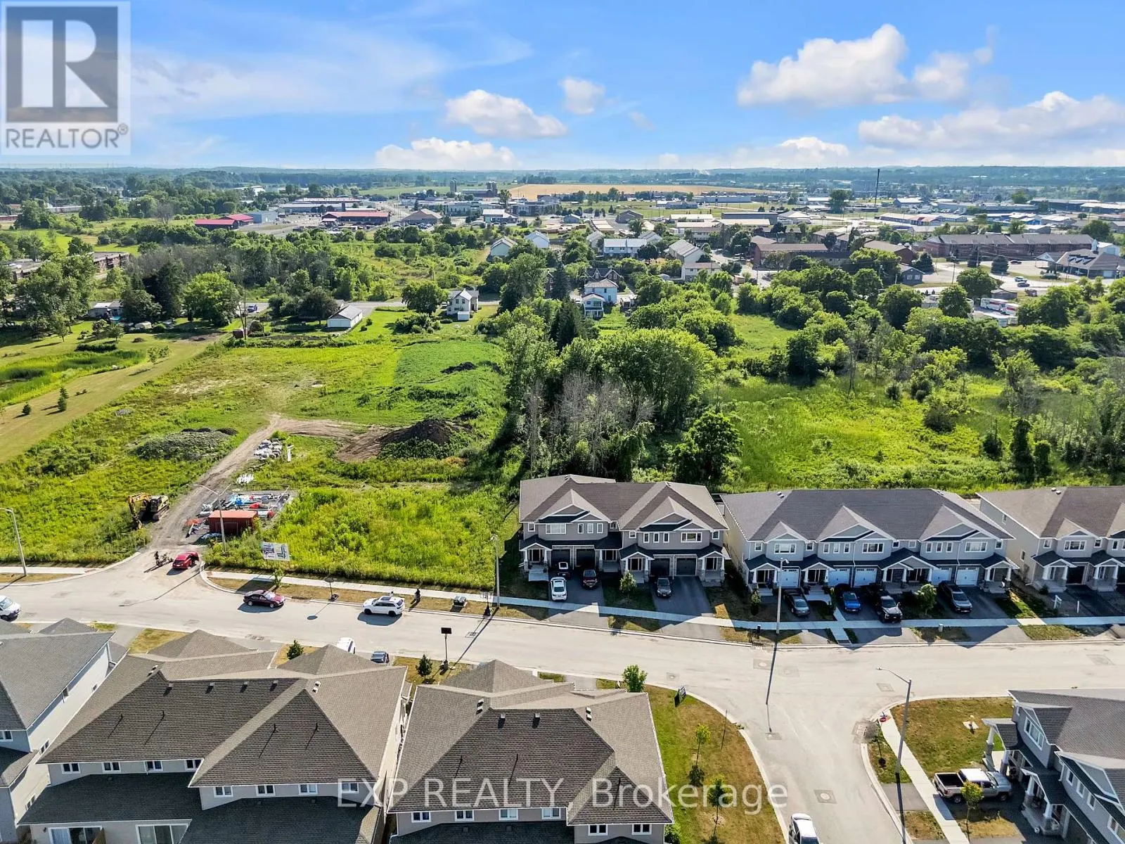 216 HERITAGE PARK DRIVE