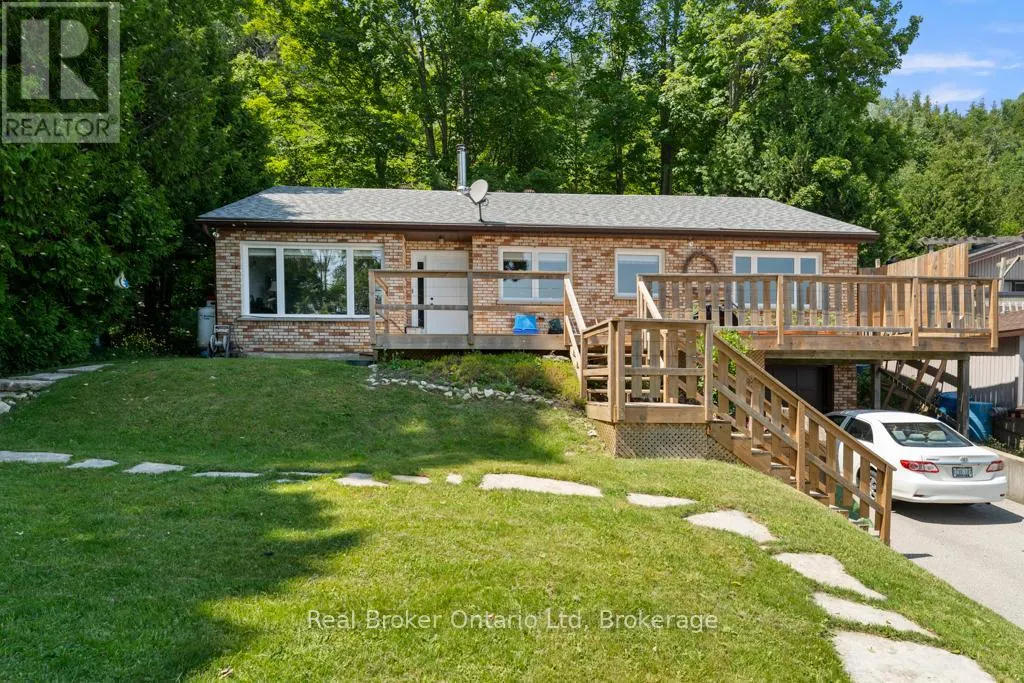 121 MALLORY BEACH ROAD