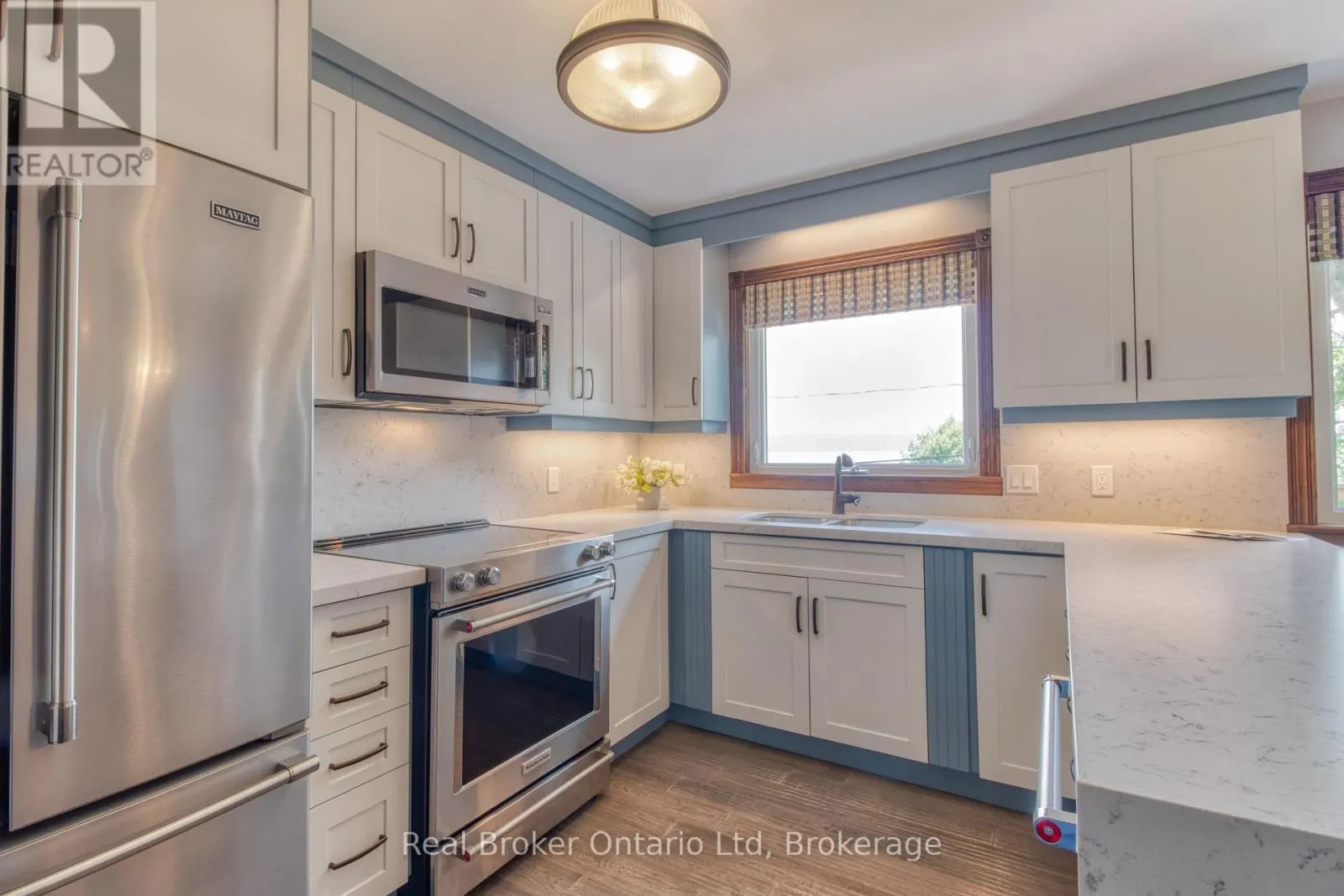 121 MALLORY BEACH ROAD