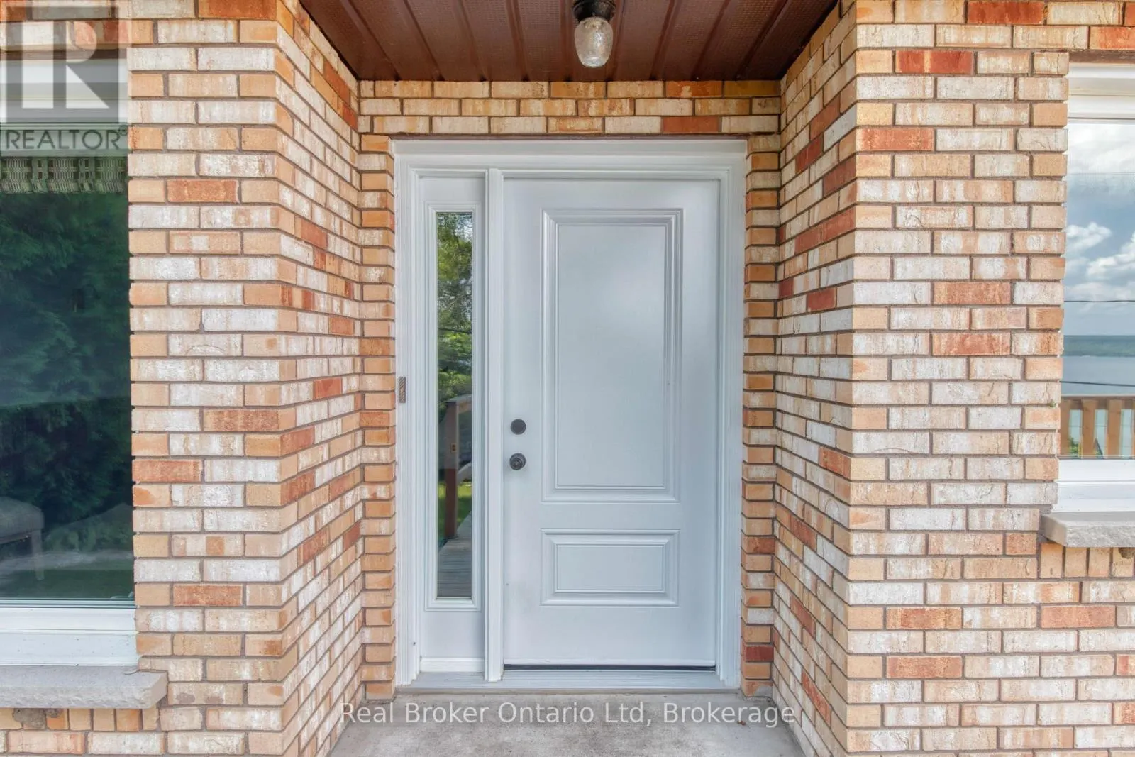 121 MALLORY BEACH ROAD